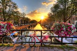 Bike around Amsterdam on your stopover